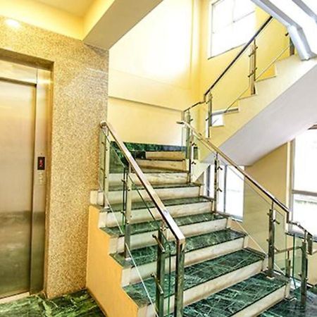 Fabhotel Stay Inn International - Nr Sealdah Station โกลกาตา ภายนอก รูปภาพ