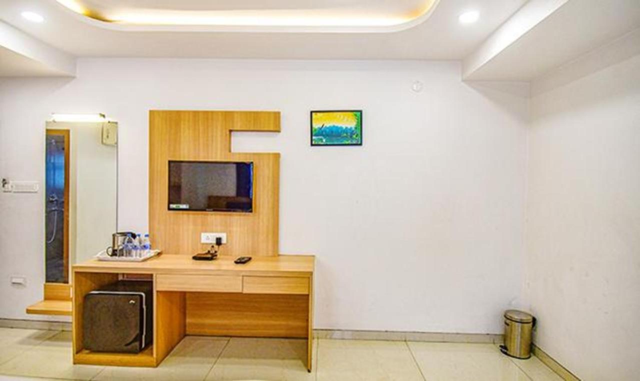 Fabhotel Stay Inn International - Nr Sealdah Station โกลกาตา ภายนอก รูปภาพ