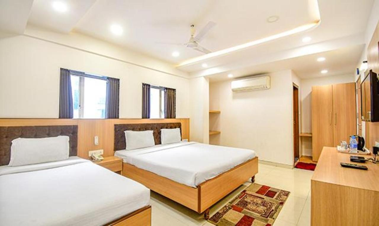 Fabhotel Stay Inn International - Nr Sealdah Station โกลกาตา ภายนอก รูปภาพ