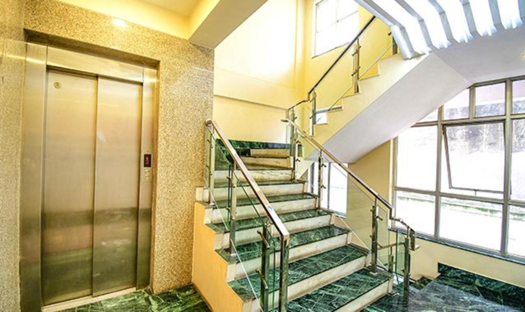 Fabhotel Stay Inn International - Nr Sealdah Station โกลกาตา ภายนอก รูปภาพ